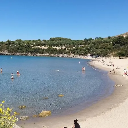 מלון Calanca 3*