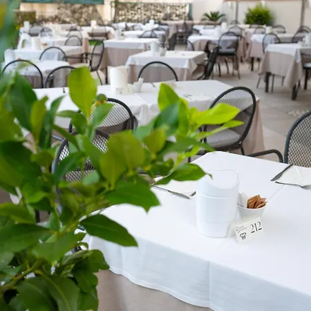 Calanca Hotel 3*