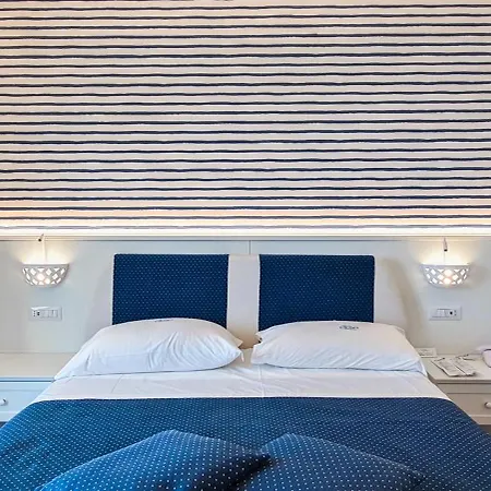 Hotel Calanca 3*