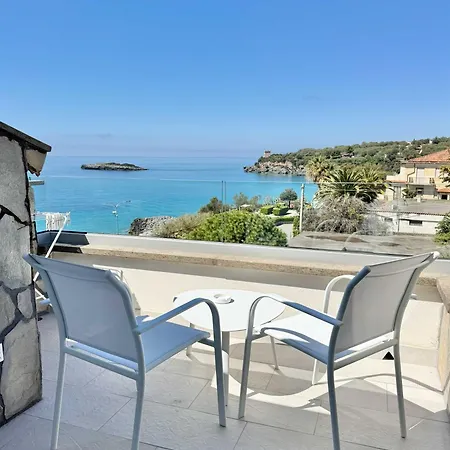 Hotel Calanca 3*