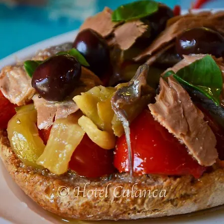 מלון Calanca מרינה די קמרוטה