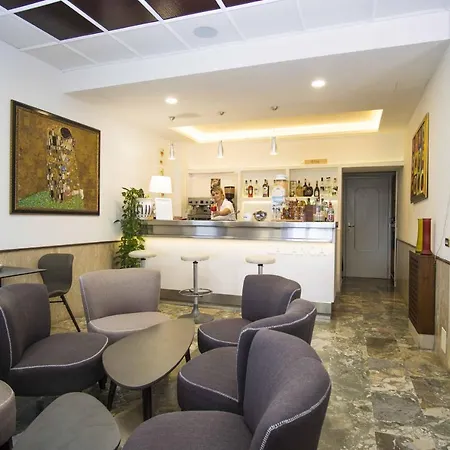Calanca מלון מרינה די קמרוטה