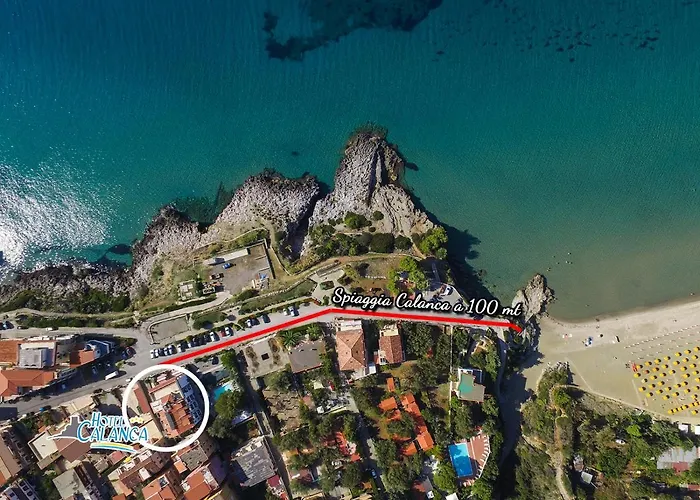 Calanca מלון מרינה די קמרוטה